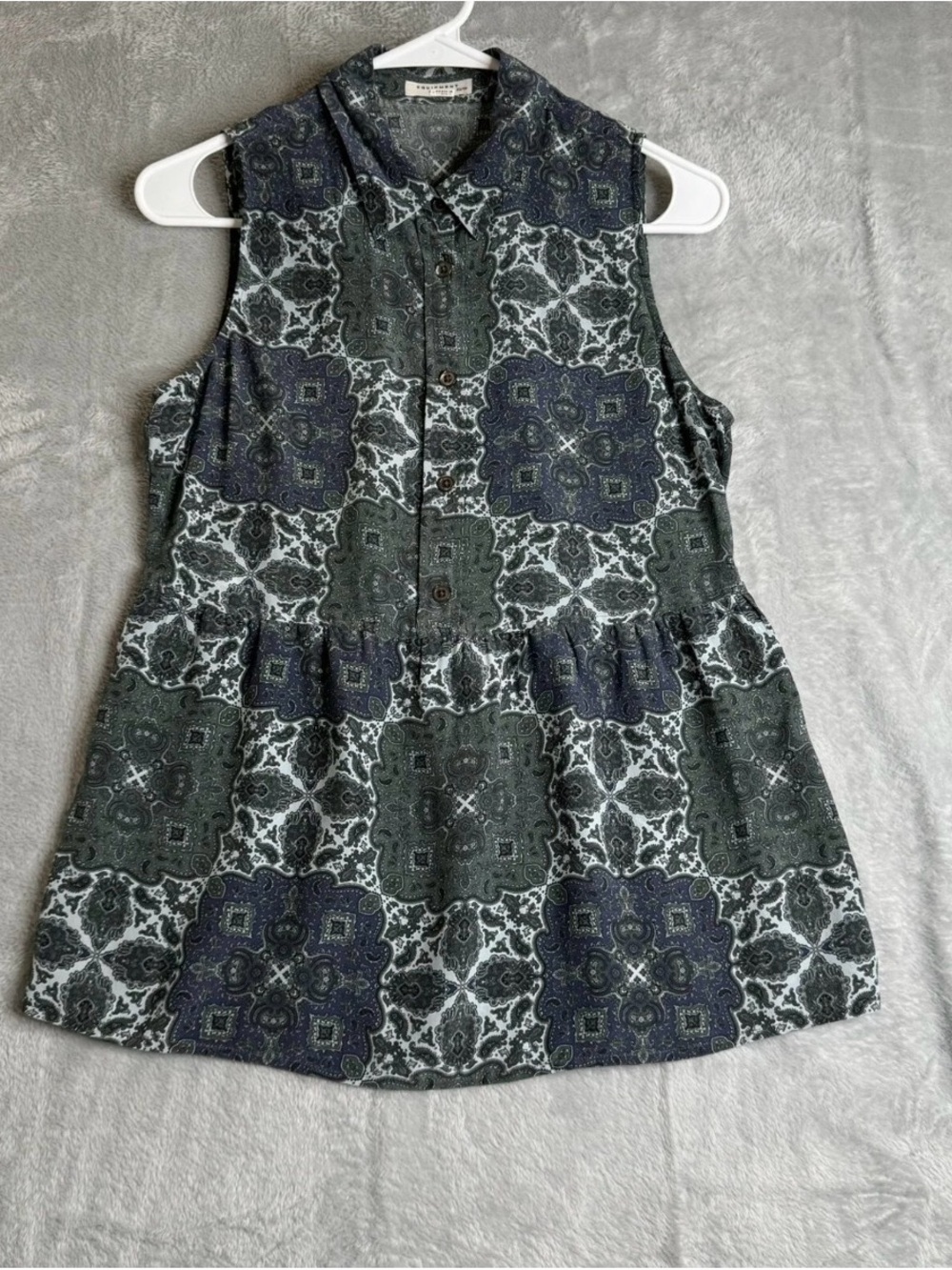 Equipment Femme Top Womens XS Blue 100% Silk Patch Paisley Floral Sheer Boho